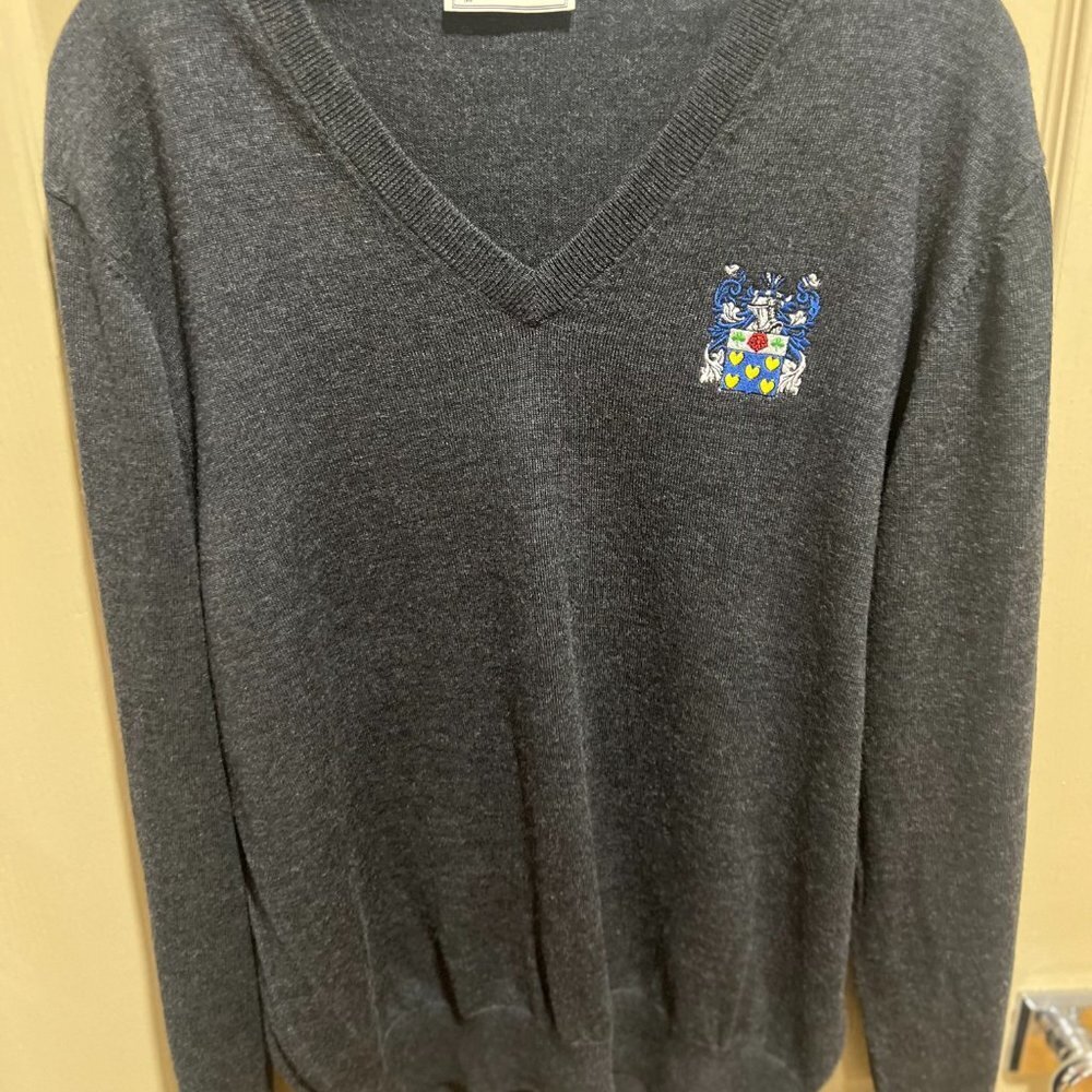 NWOT Donald Ross V Neck Sweater Sz M